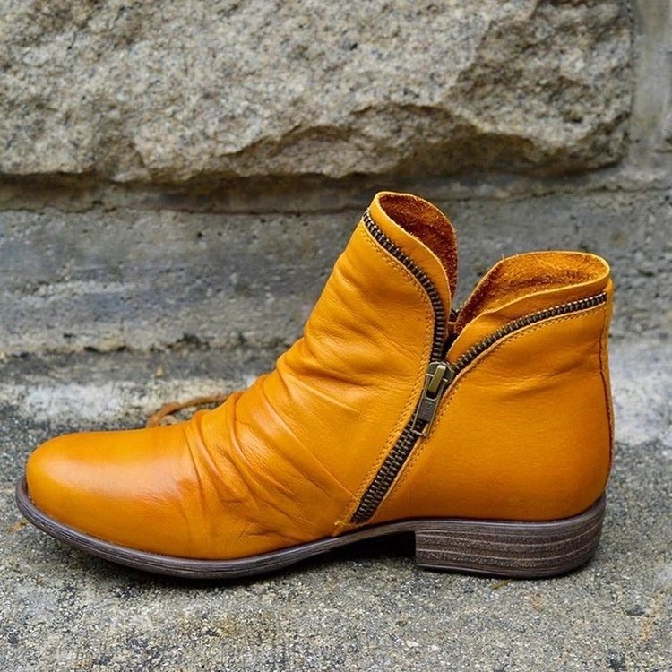 Victoria™ | Leather boots with zip